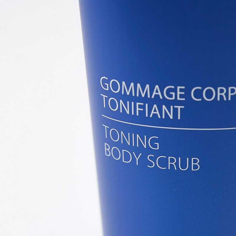 GOMMAGE CORPS TONIFIANT aux cristaux de sel marins